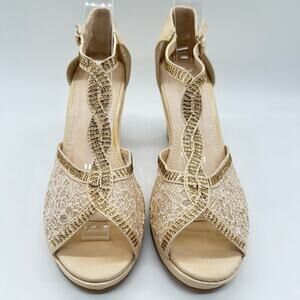 Top Moda Sandal Womens 10 Beige‎ Rhinestone Strappy Lace Sandal NEW